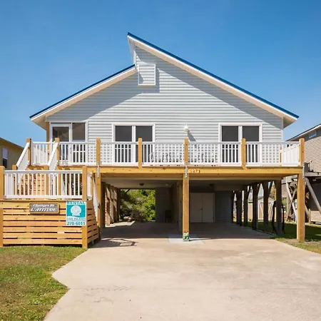 Changes In L'Attitude By Oak Island Accommodations
